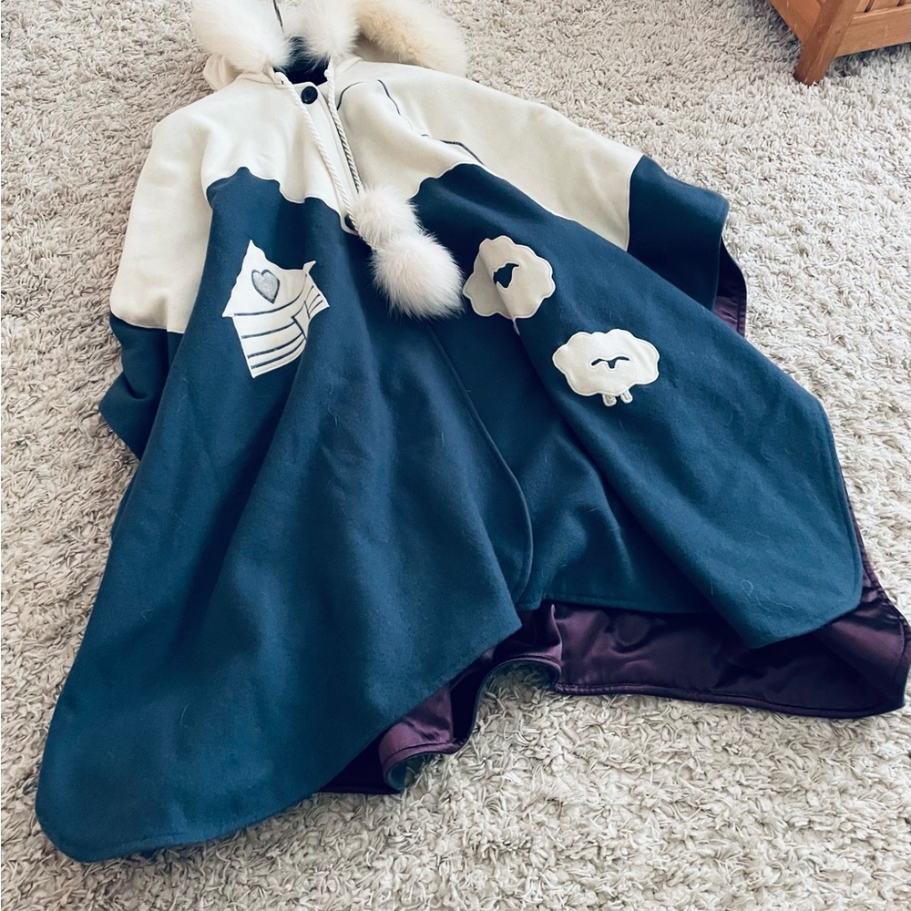 Stylish Blue and White Cape for Women